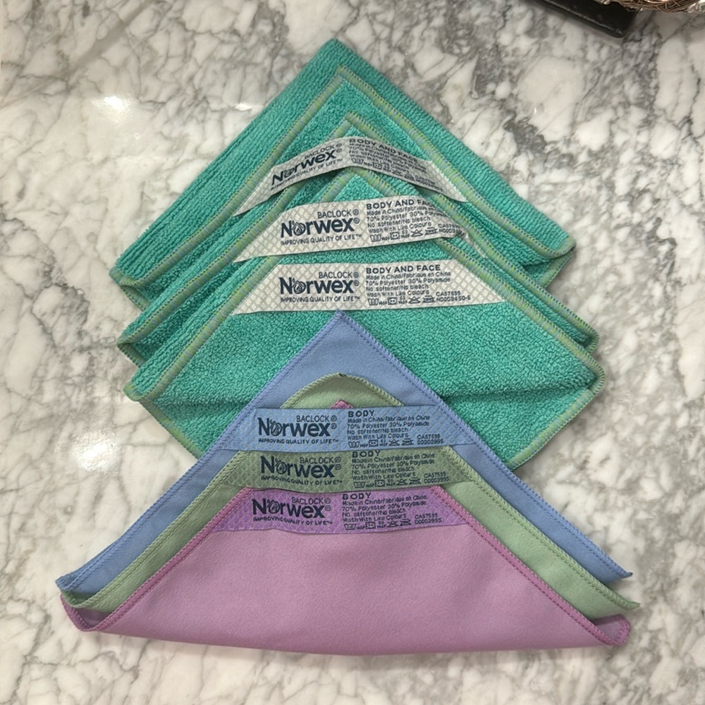 Norwex Makeup Removal Cloth Set 3 Pack and Norwex Body/Face Pack of 3. BNWT